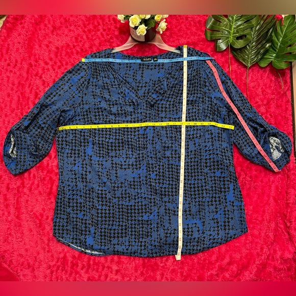 Ladies ana 2X blue print blouse - Picture 11 of 13